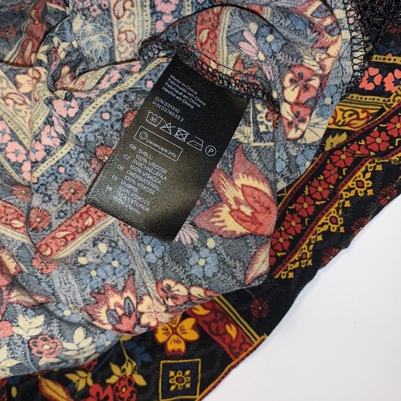 H&M Coachella Multicoloured Boho Bell Sleeved Floral Crop Top - Women’s Size 6 - Picture 7 of 7